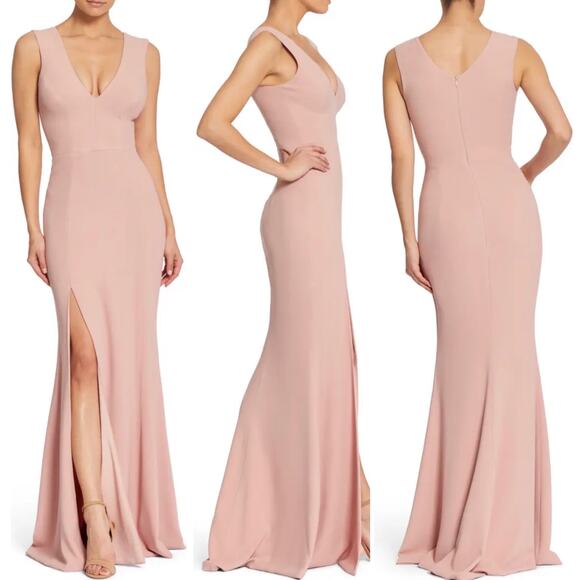 Dress the Population Dresses & Skirts - NWOT Dress The Population Sandra Plunge Crepe Trumpet Gown in Blush, Medium